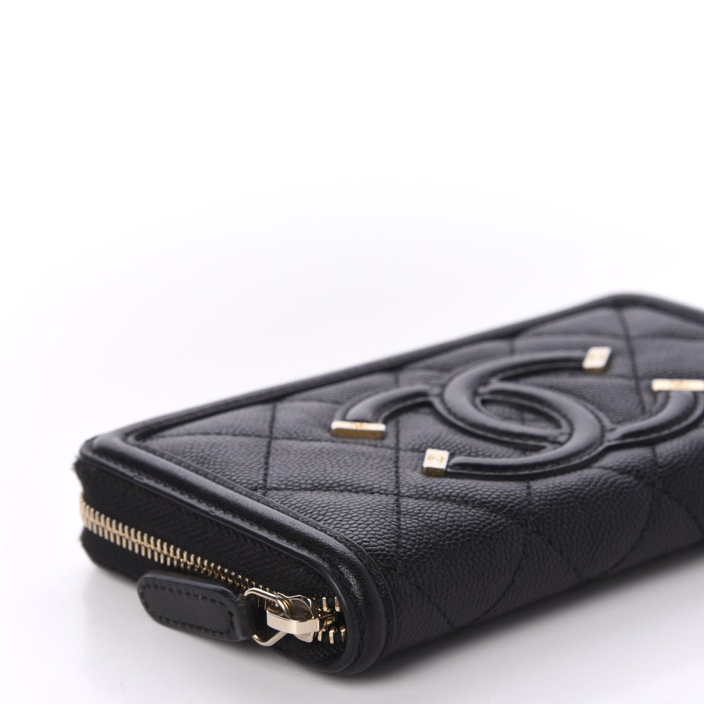 Caviar Quilted Medium Filigree Zip Around Wallet Black