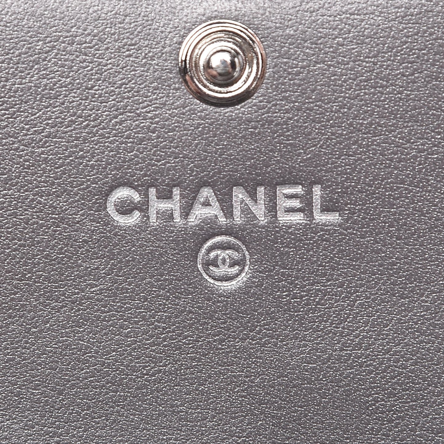 Metallic Camellia Calfskin Embossed Quilted Card Holder Grey
