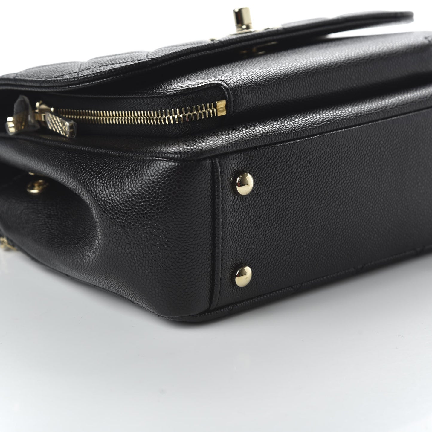 Caviar Quilted Medium Business Affinity Flap Black