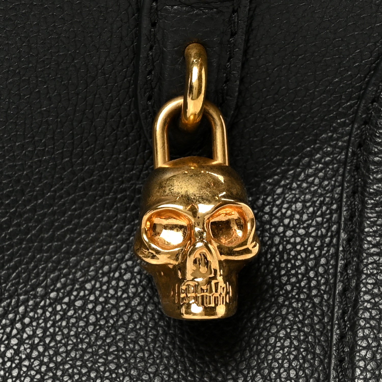 Alexander McQueen Pebbled Calfskin Mini Skull Padlock Zip Around