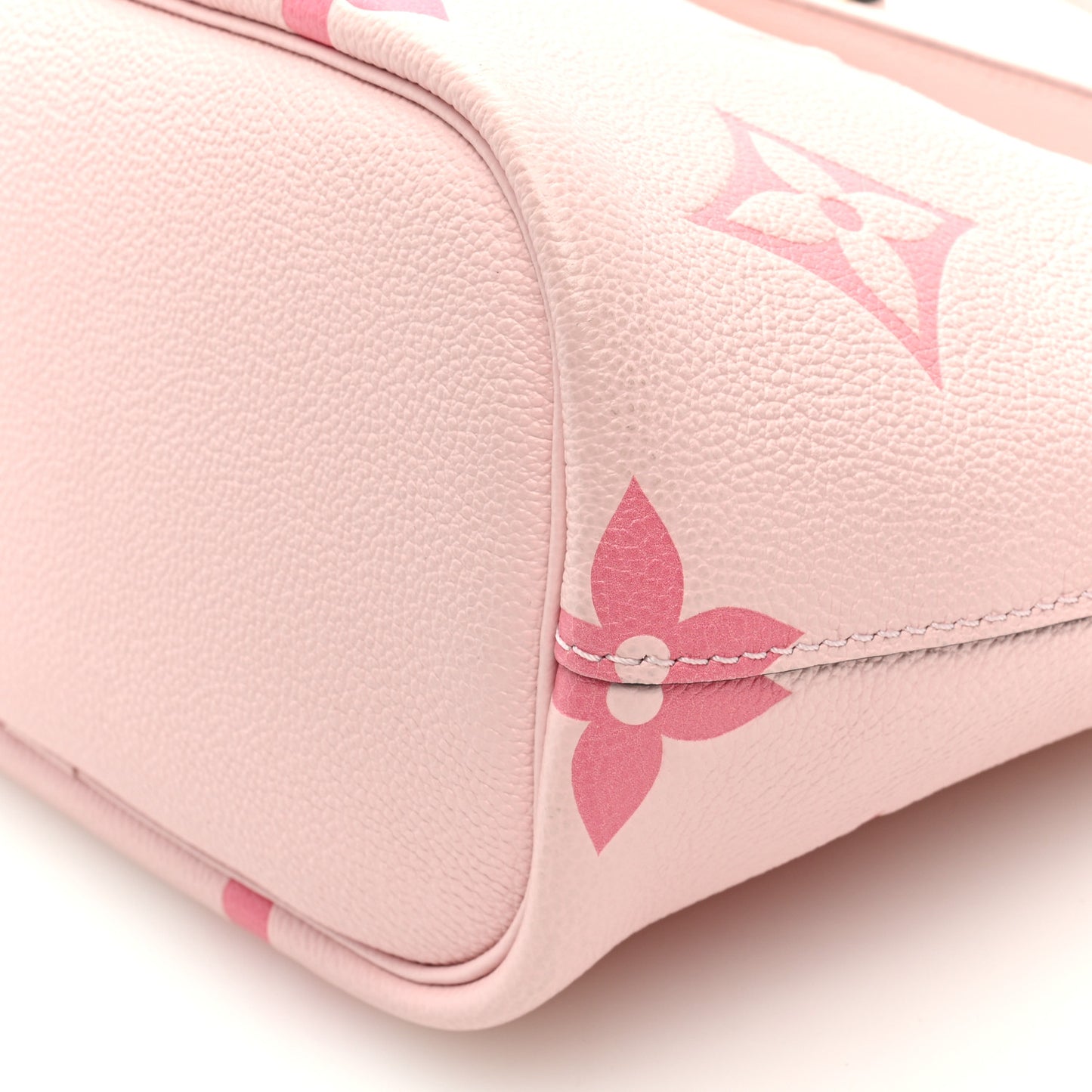 Empreinte Monogram Giant By The Pool Marshmallow Hobo PM Bouton De Rose
