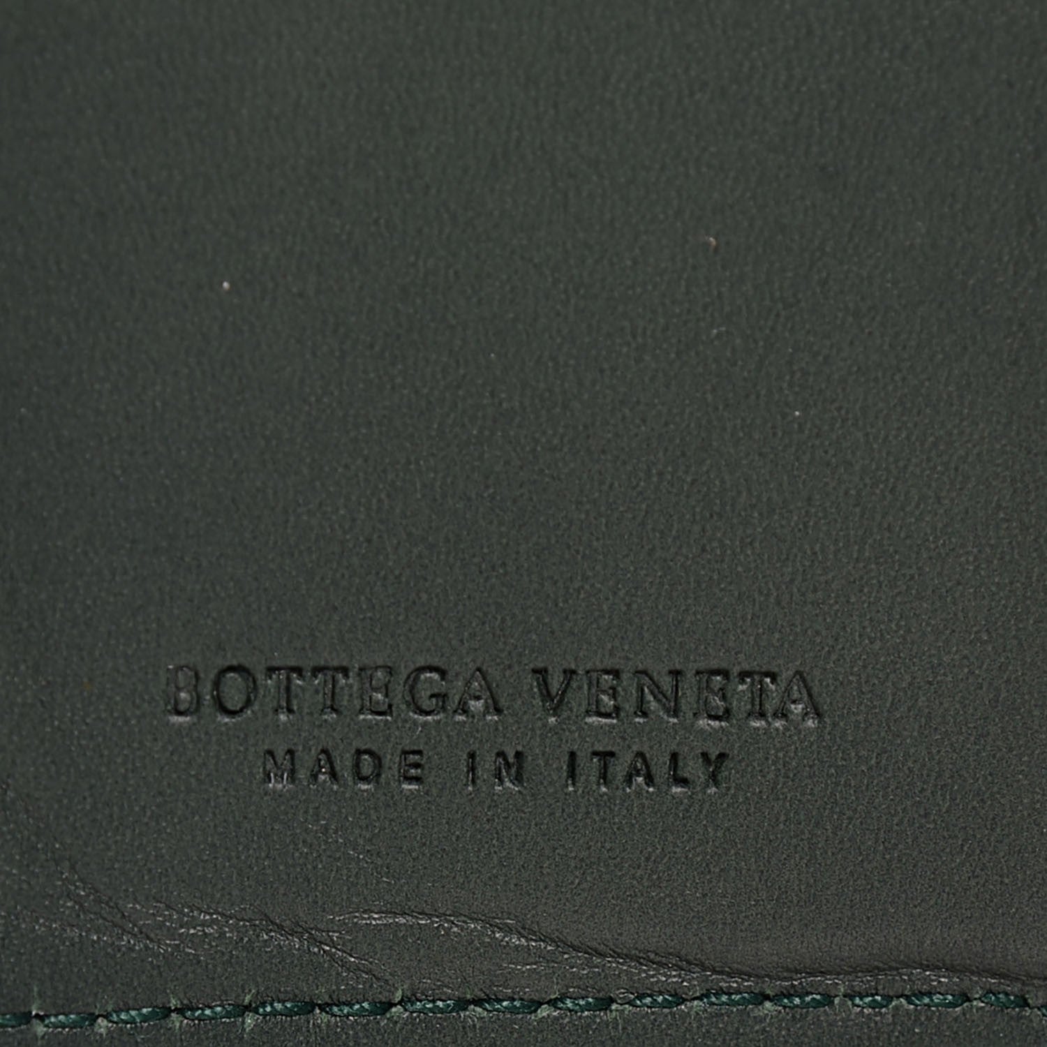 Bottega Veneta Nappa Intrecciato Chain Bi-Fold Wallet Torrent 6 of 8