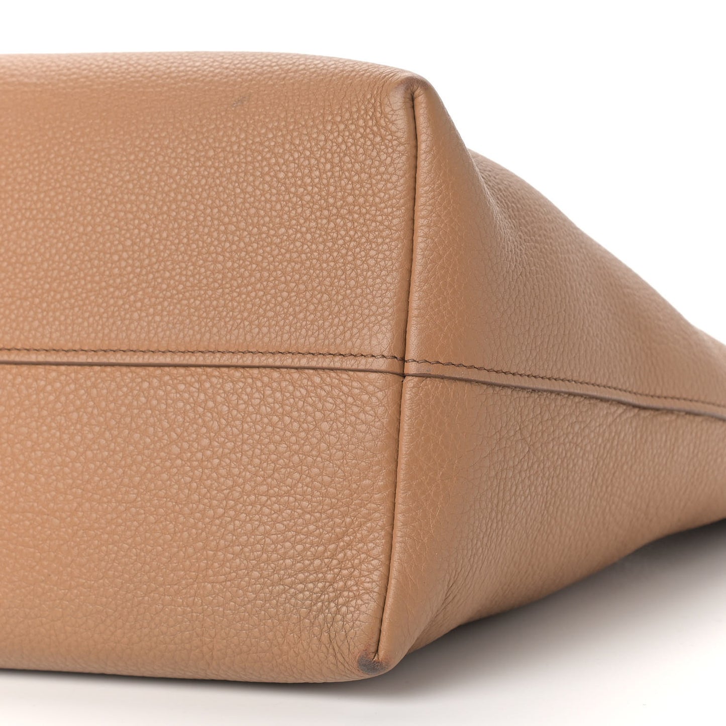 Vitello Daino Pocket Shopping Tote Cammeo