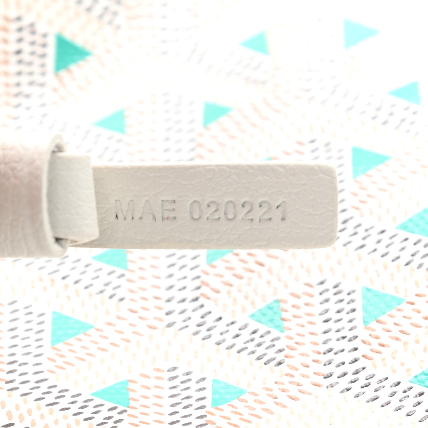 Goyardine Saint Louis Claire Voie GM White Opaline