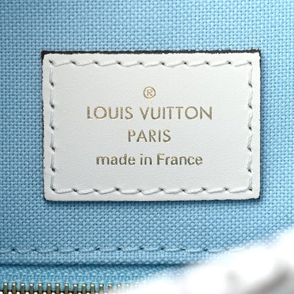 Louis Vuitton Monogram Giant Hawaii Onthego Blue 9 of 9