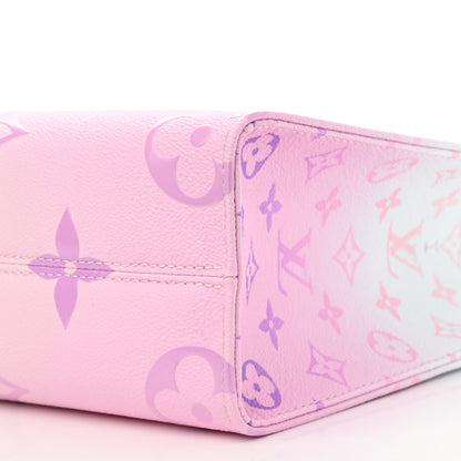 Louis Vuitton Monogram Giant Spring In The City Onthego PM Sunrise Pastel 8 of 9