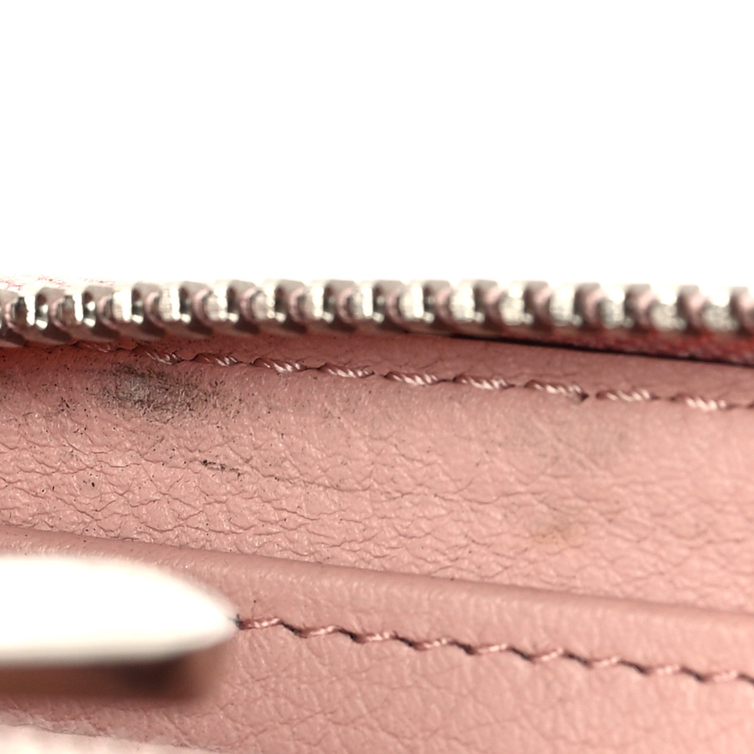Louis Vuitton Mahina Zippy Wallet Magnolia 8 of 8