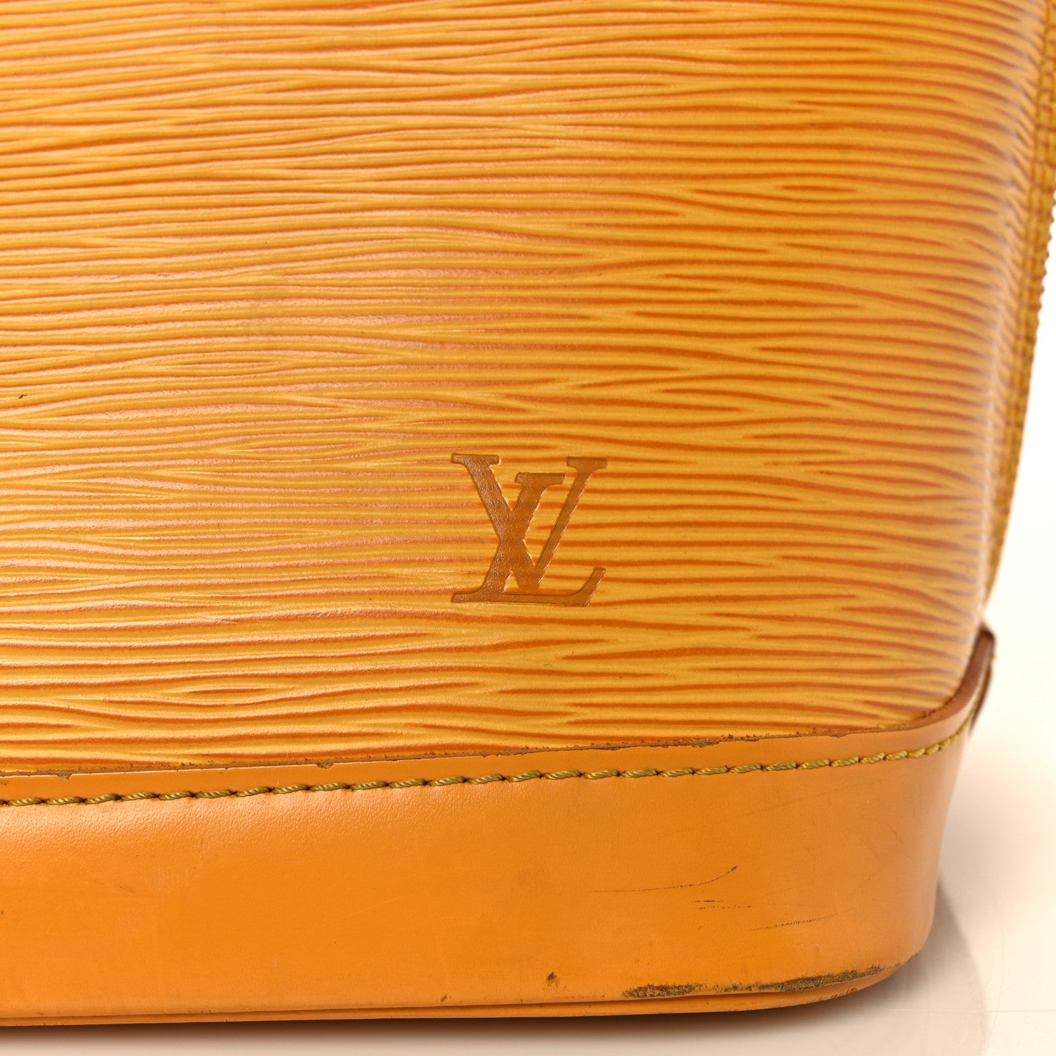 Louis Vuitton Epi Alma PM Tassil 8 of 38