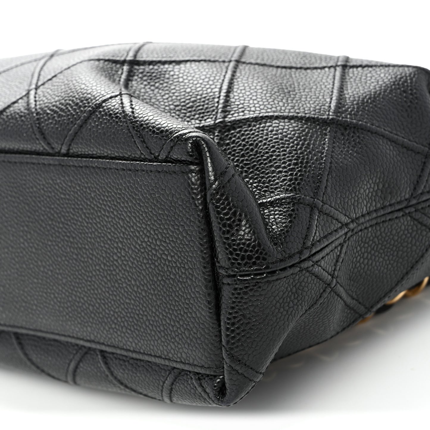 Caviar Diamond Quilted Flap Shoulder Bag Black