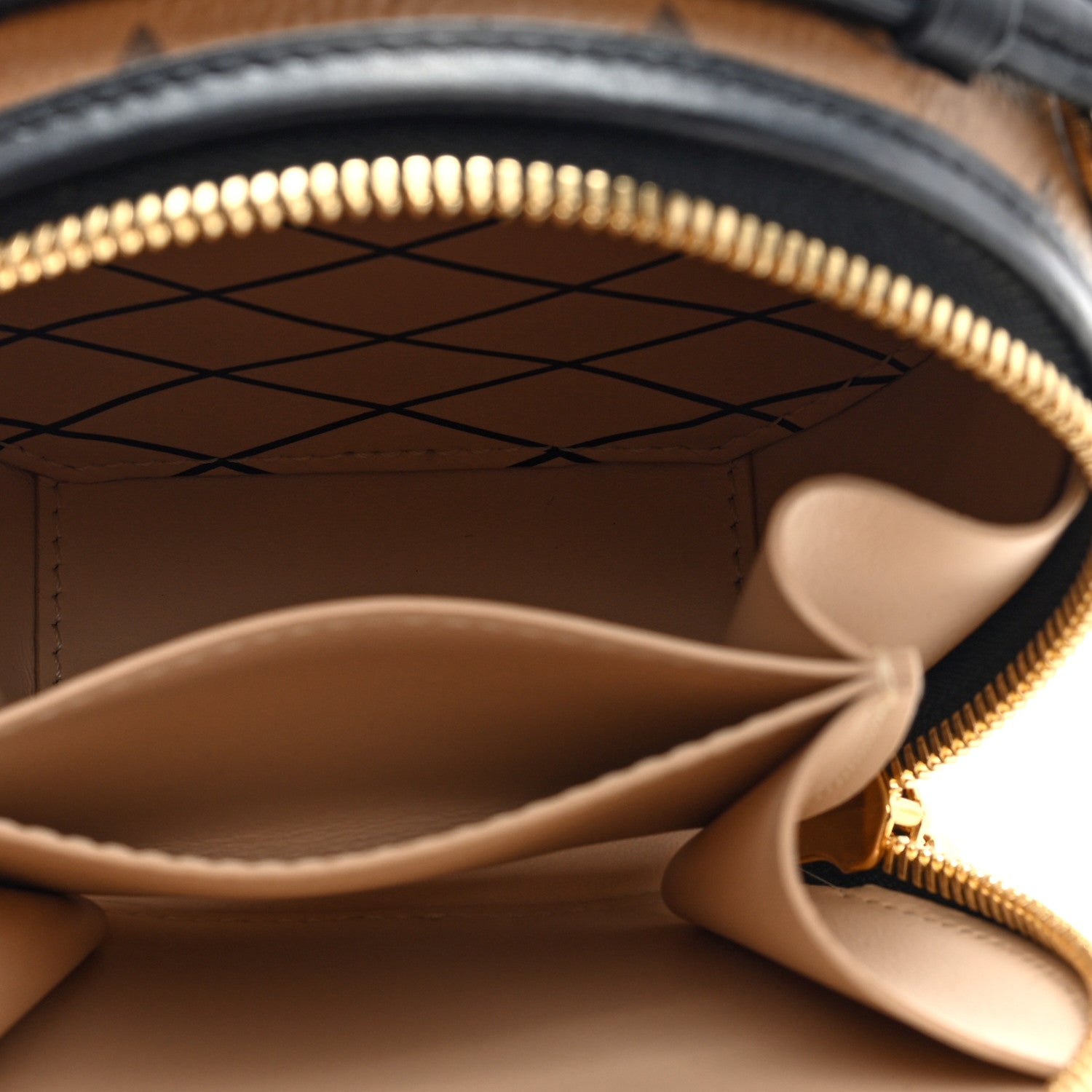 Louis Vuitton Reverse Monogram Mini Boite Chapeau 5 of 10