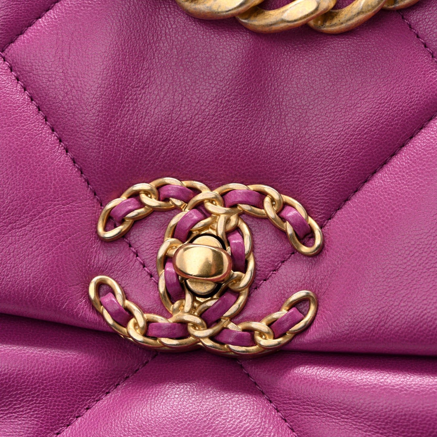 Lambskin Quilted Medium Chanel 19 Flap Purple