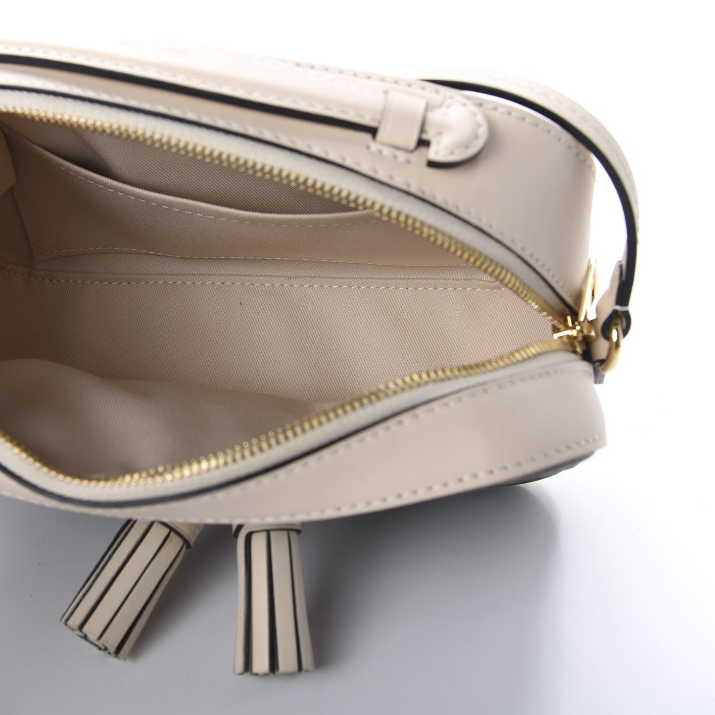 Monogram Saintonge Creme