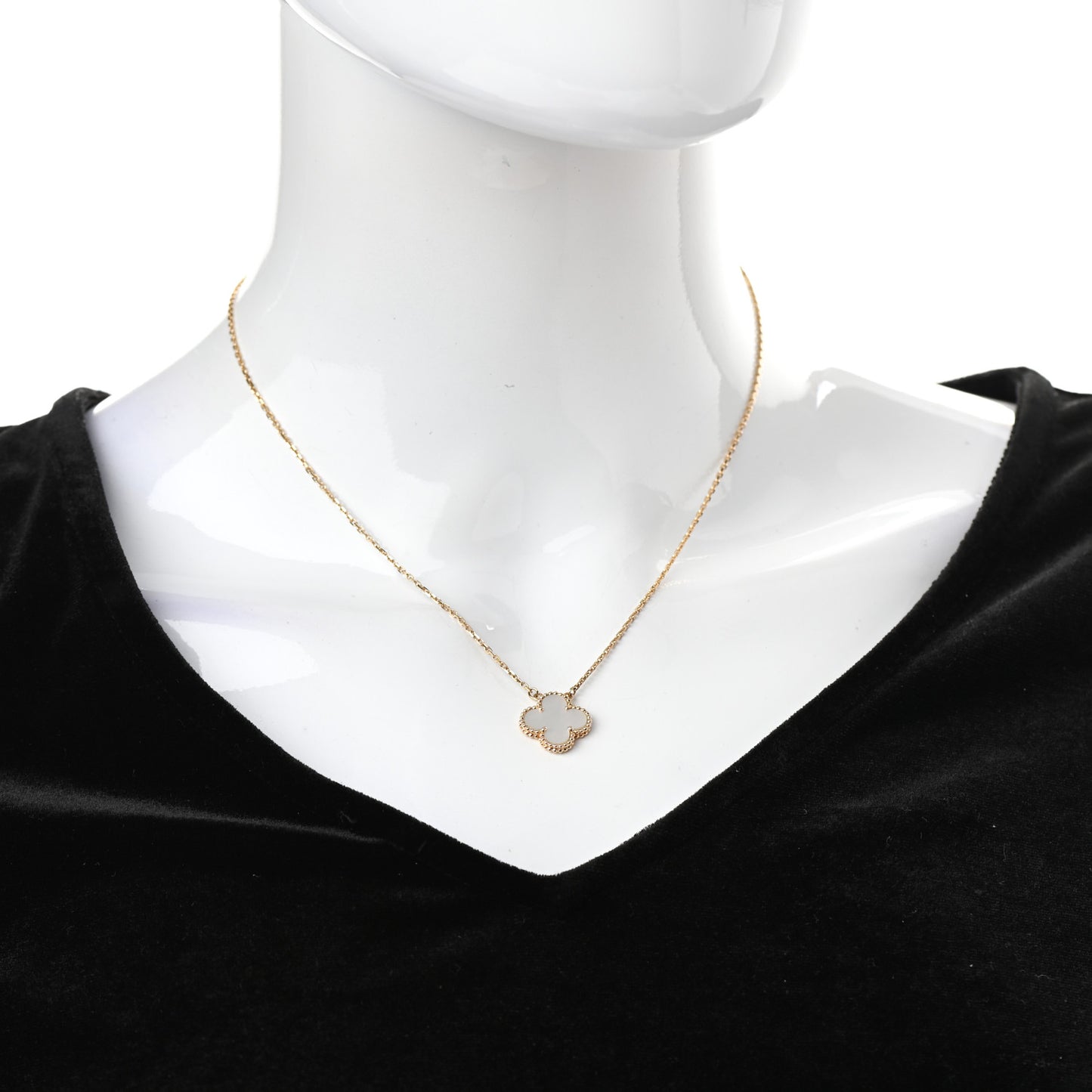 18K Yellow Gold Mother of Pearl Vintage Alhambra Pendant Necklace
