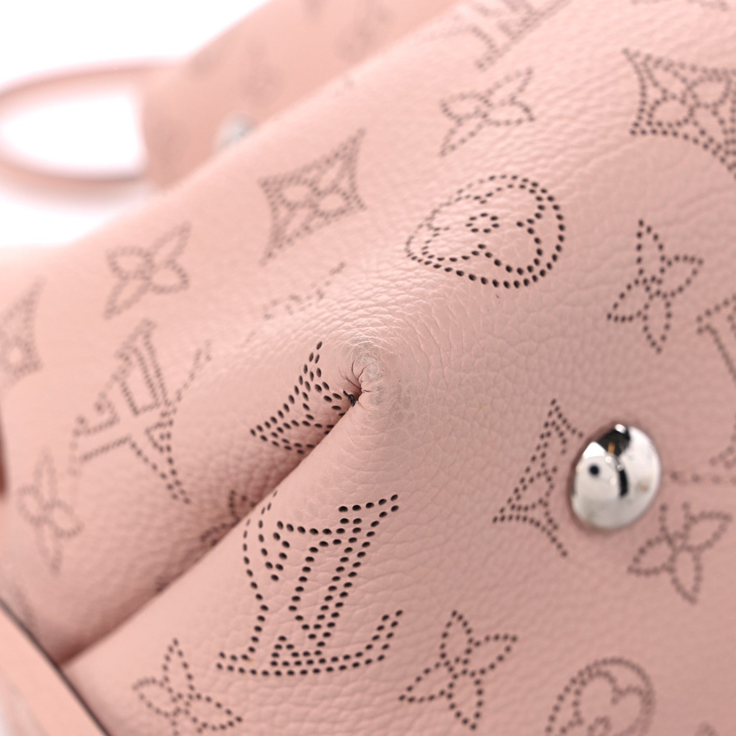 Louis Vuitton Mahina Bella Magnolia 9 of 12