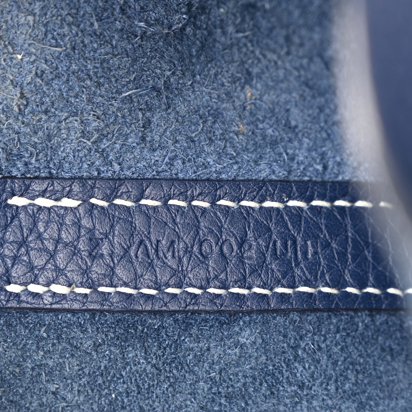 Taurillon Clemence Casaque Picotin Lock 18 PM Bleu Saphir Bleu Brighton