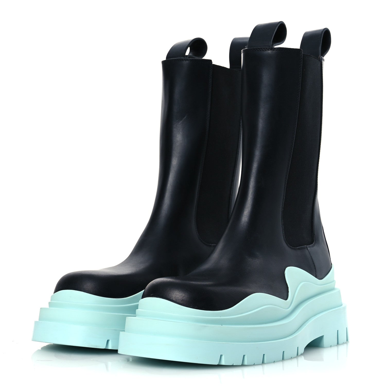 Bottega Veneta Calfskin Womens The Tire Chelsea Boots 39 Black Flannel 4 of 14