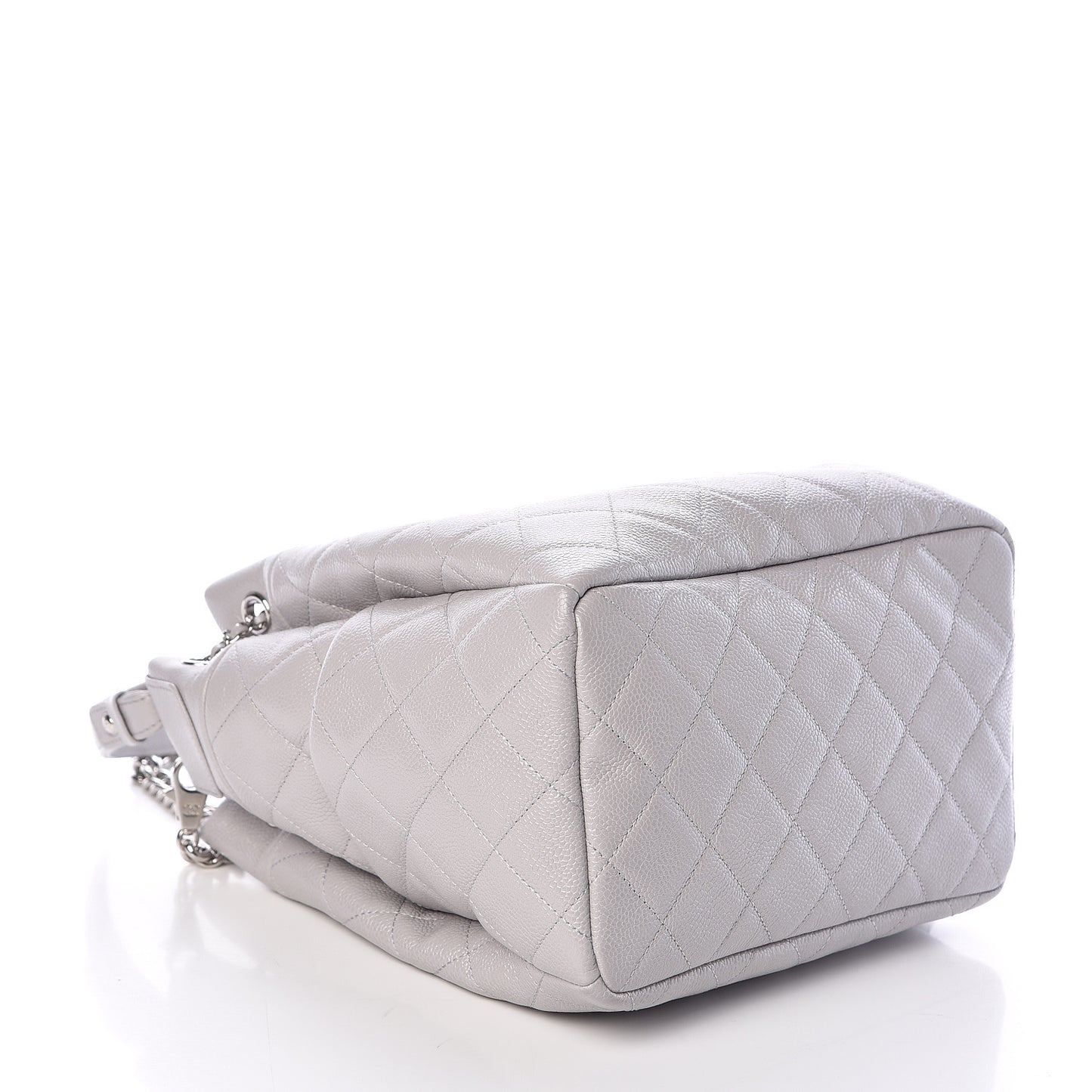 Grained Calfskin Quilted Medium CC Chain Bucket Drawstring Bag Light Grey