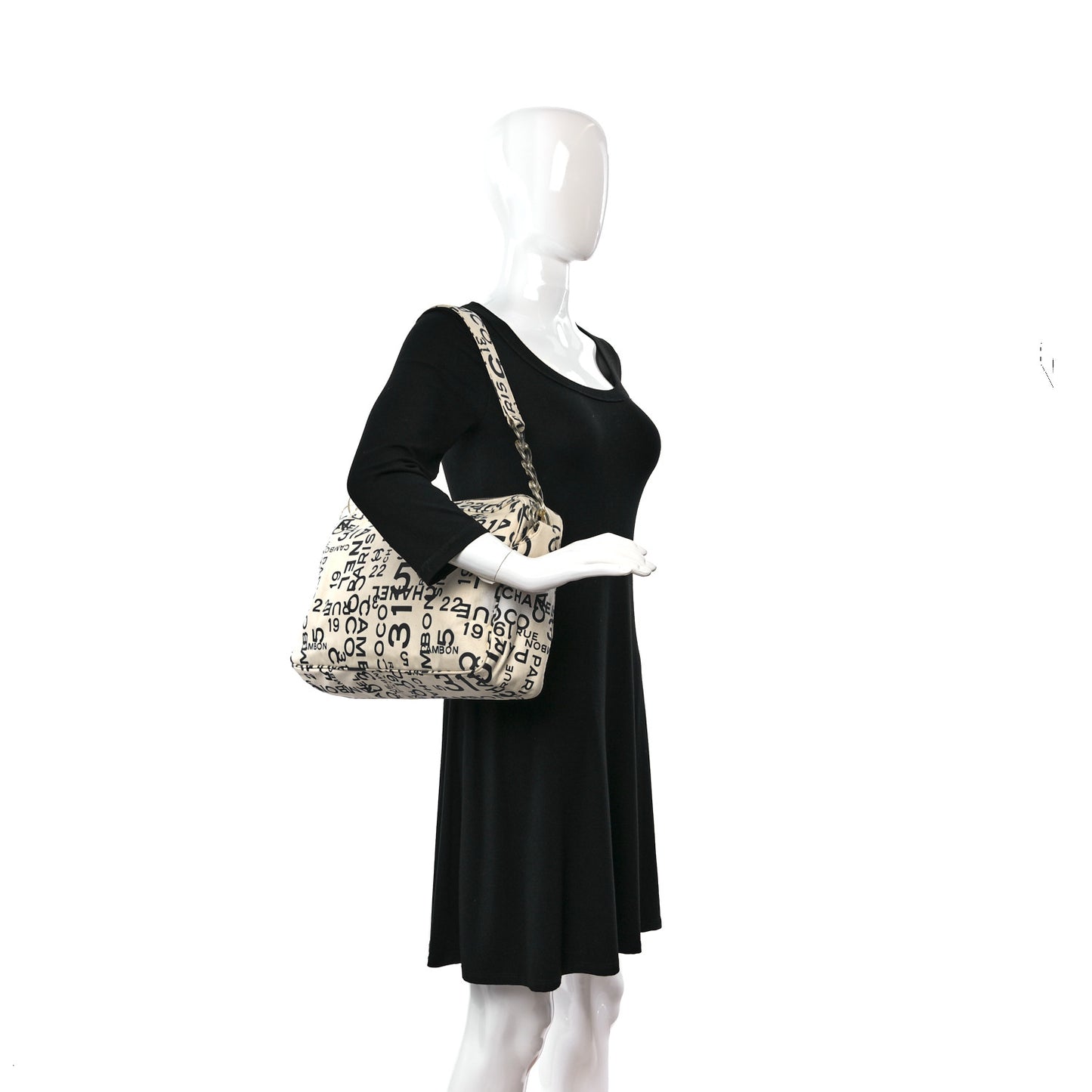 Canvas 31 Rue Cambon Shoulder Bag White Blue