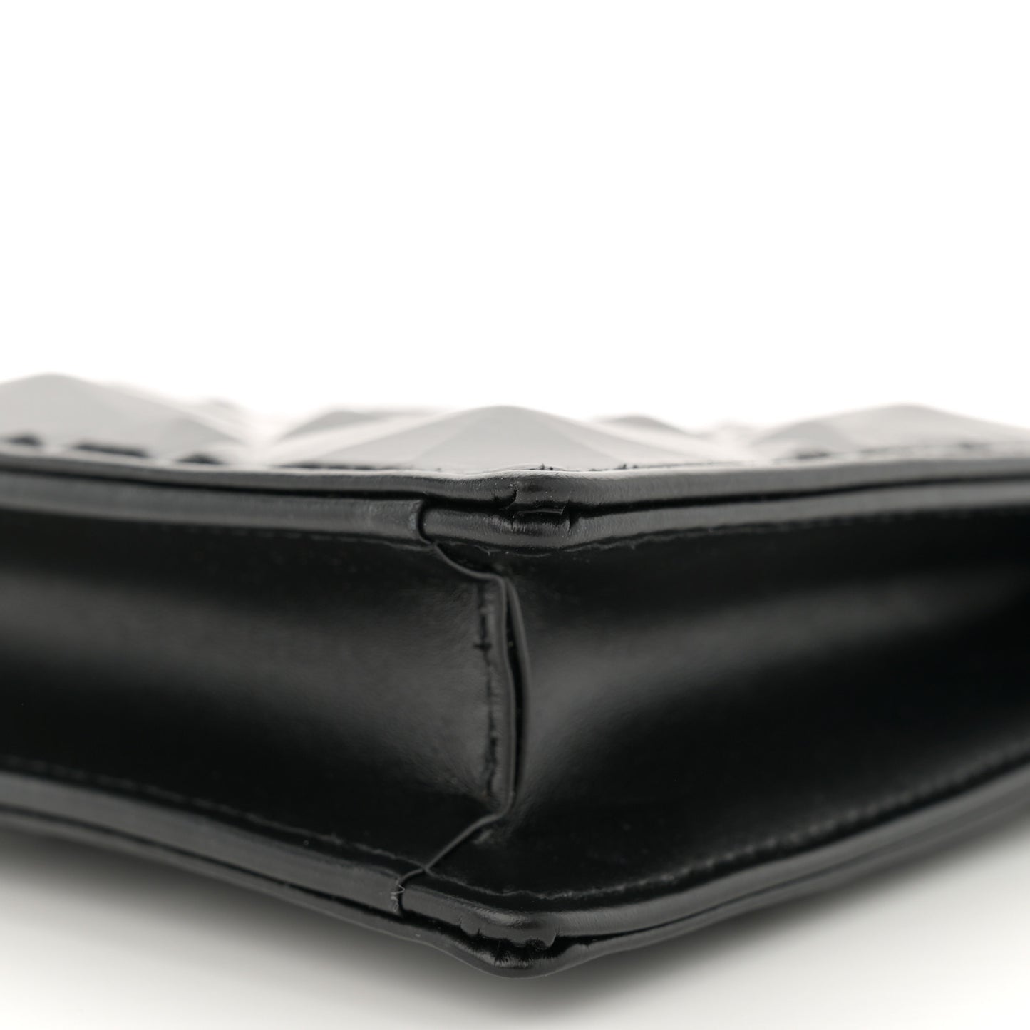 Calfskin Macrocannage Diamond Caro Zipped Pouch With Chain Black
