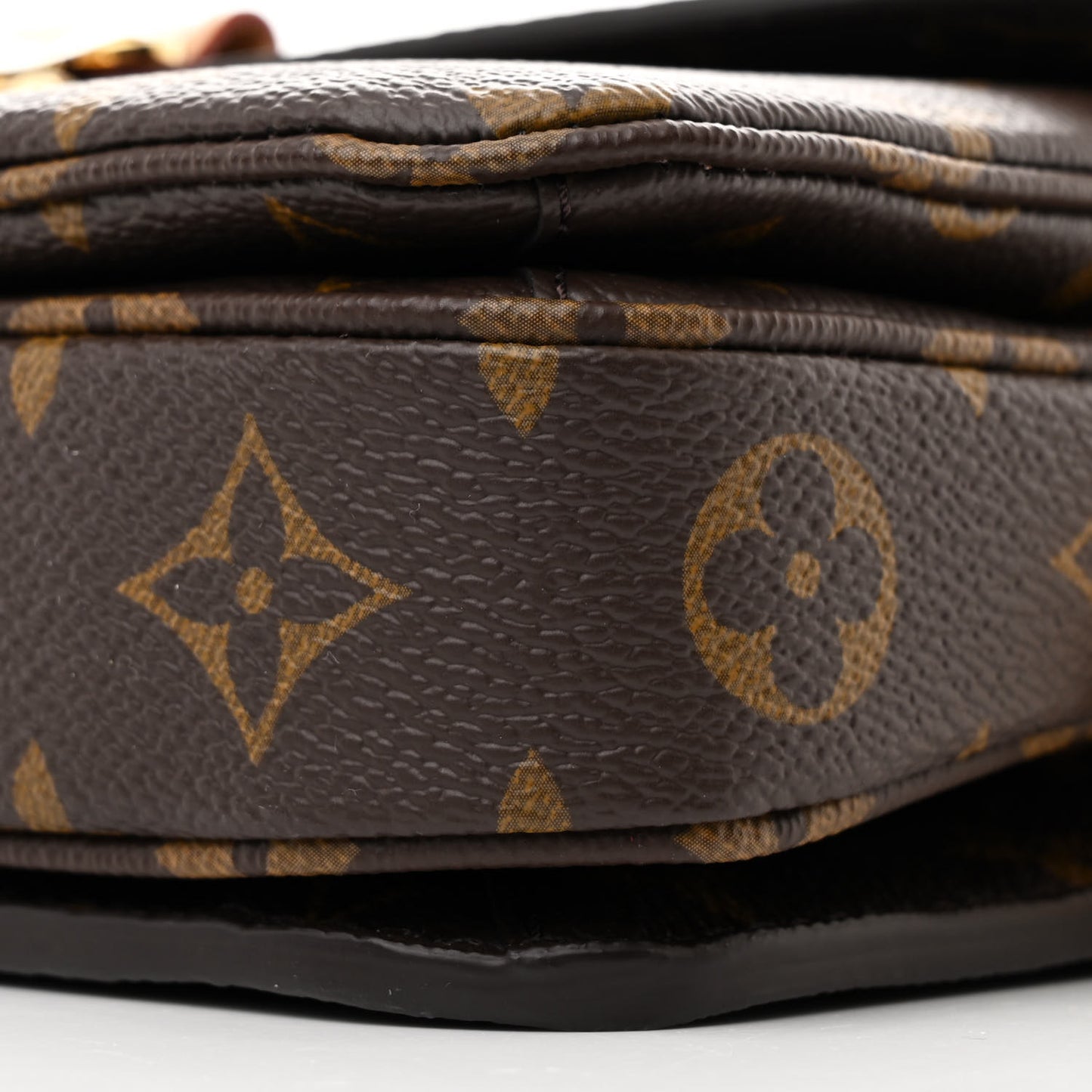 Monogram Pochette Metis East West