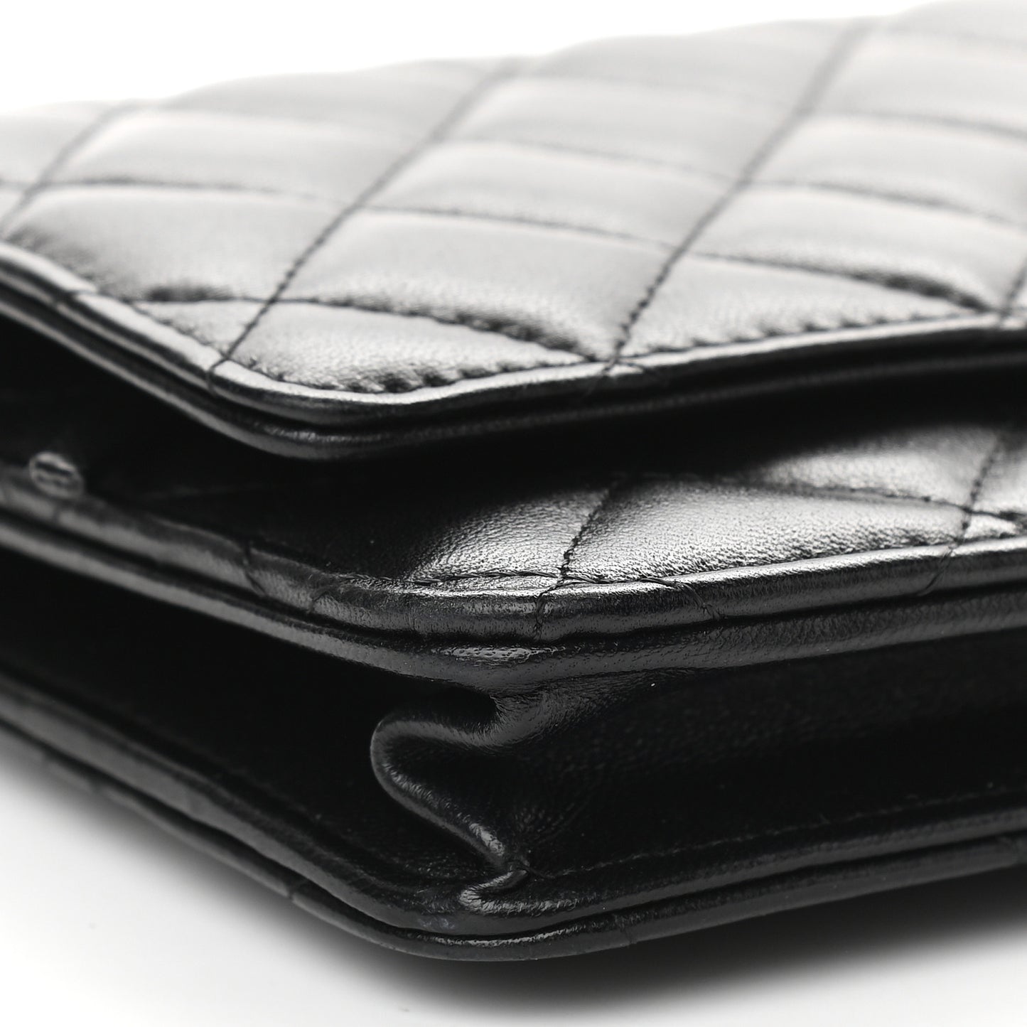 Lambskin Quilted CC Pearl Crush Wallet on Chain WOC Black