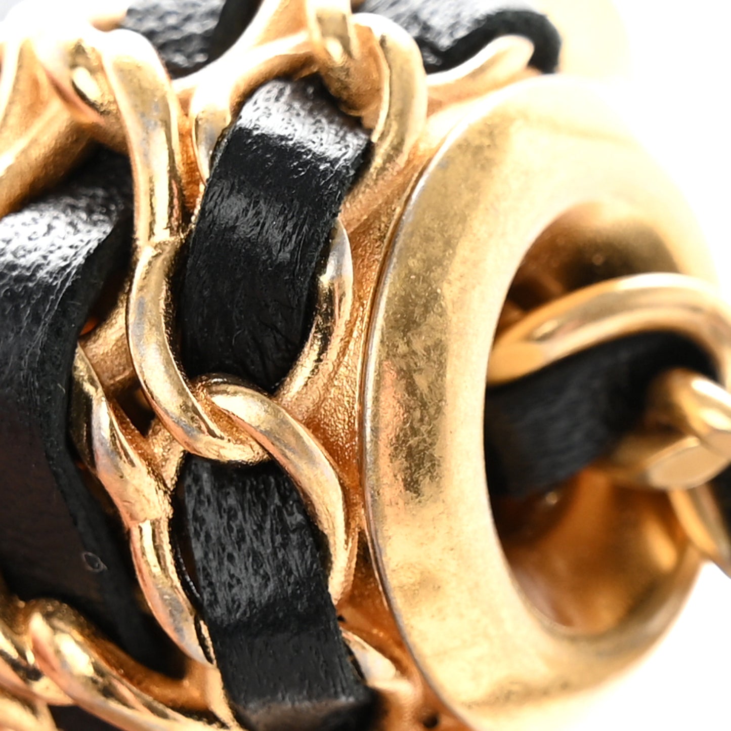 Lambskin Quilted Pearl Crush Clutch With Chain Black