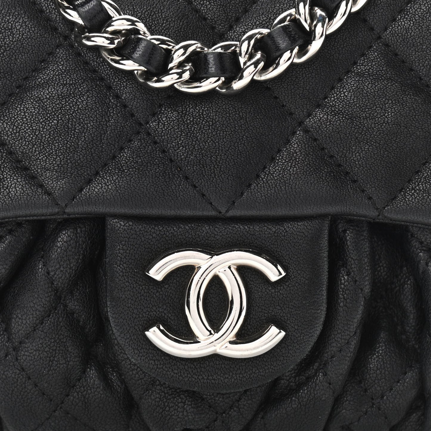 Washed Lambskin Mini Chain Around Messenger Black