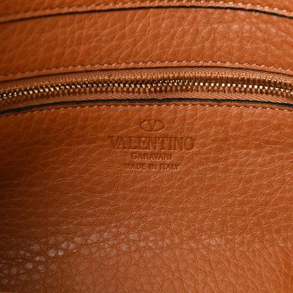 Valentino Garavani Pebbled Calfskin Large Rockstud Flip-Lock Messenger Bag Light Cuir 6 of 10