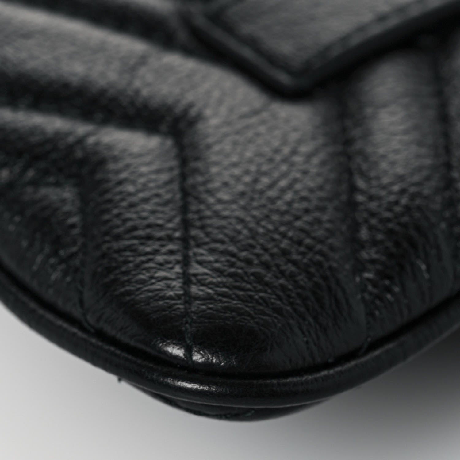 Gucci Calfskin Matelasse GG Marmont 2.0 Multi Belt Bag 85 34 Black 25 of 27