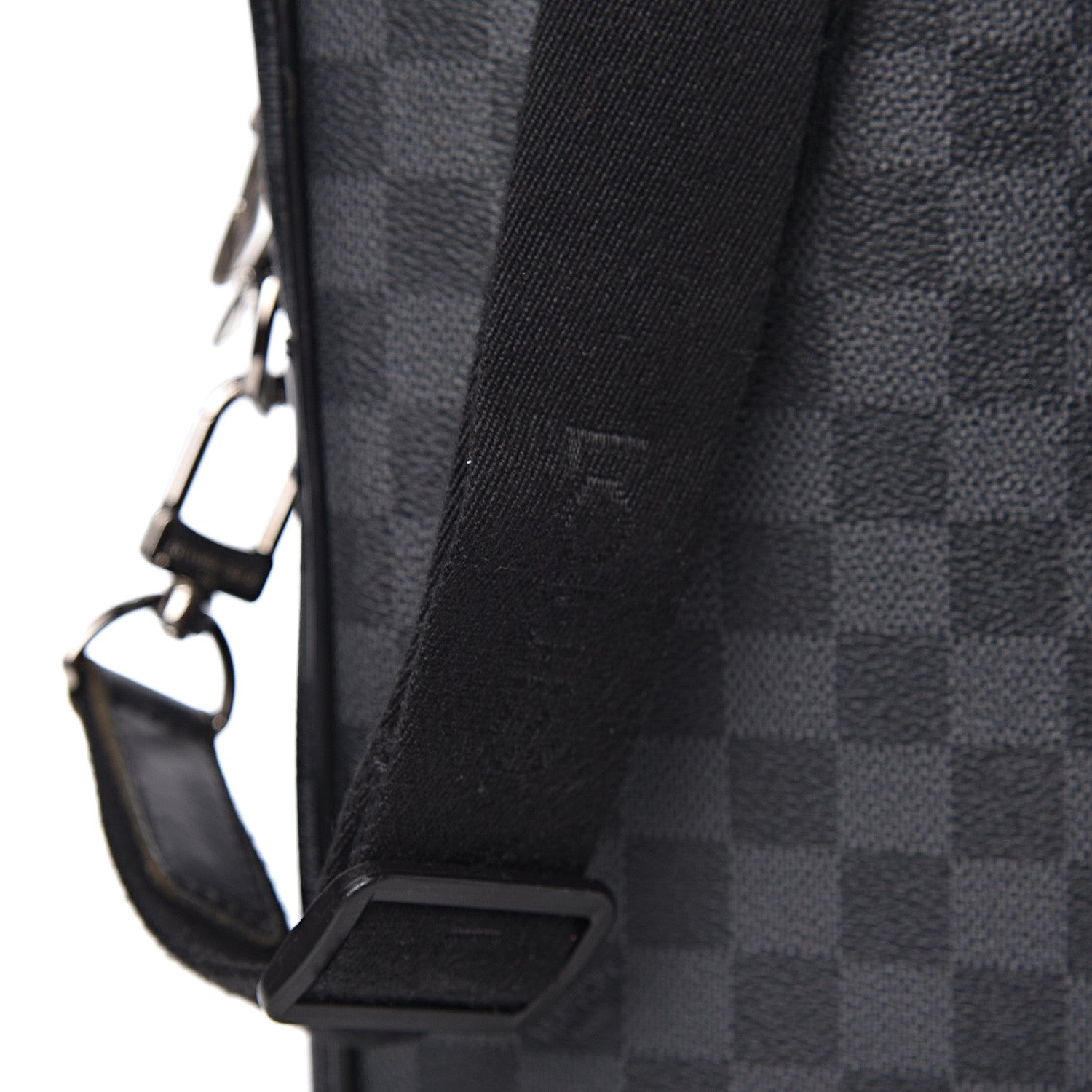 Louis Vuitton Damier Graphite Porte-Documents Voyage GM 15 of 17
