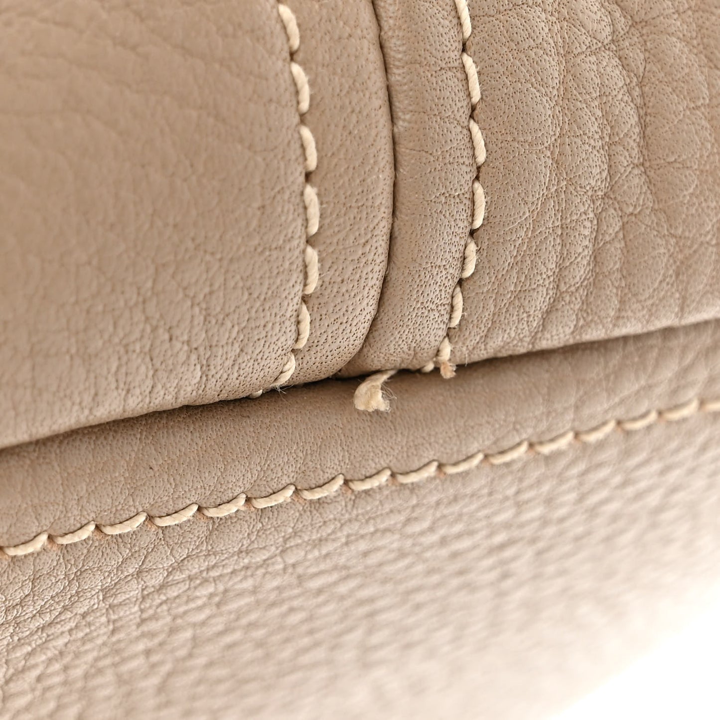 Vitello Daino Shoulder Bag Argilla
