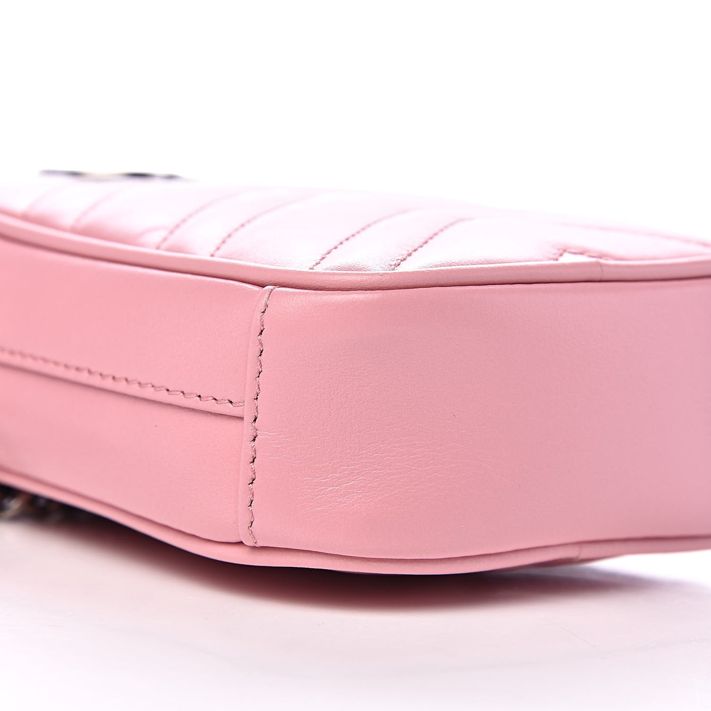 Calfskin Matelasse Mini GG Marmont Crossbody Bag Wild Rose