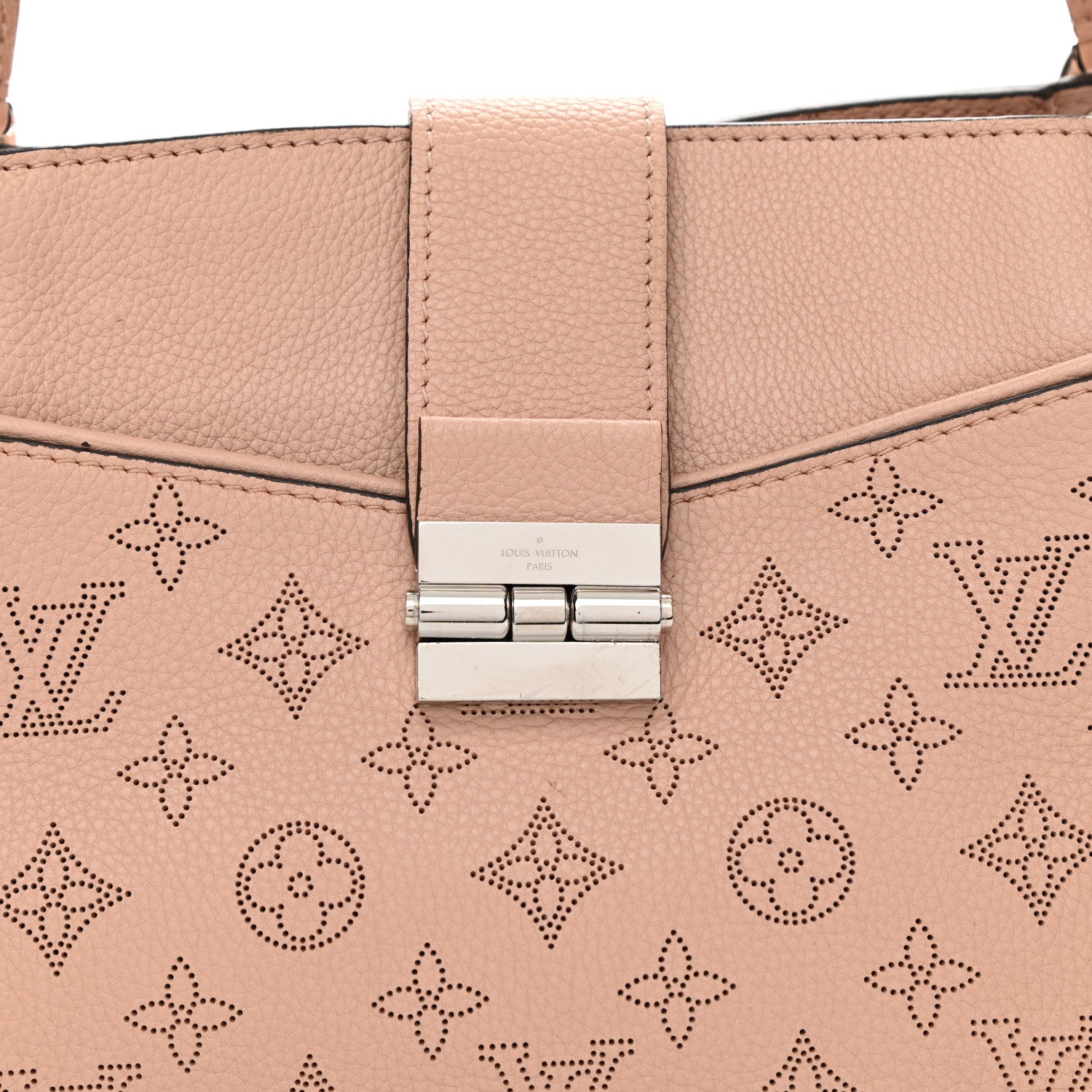 Louis Vuitton Mahina Calfskin Sevres Magnolia 7 of 7