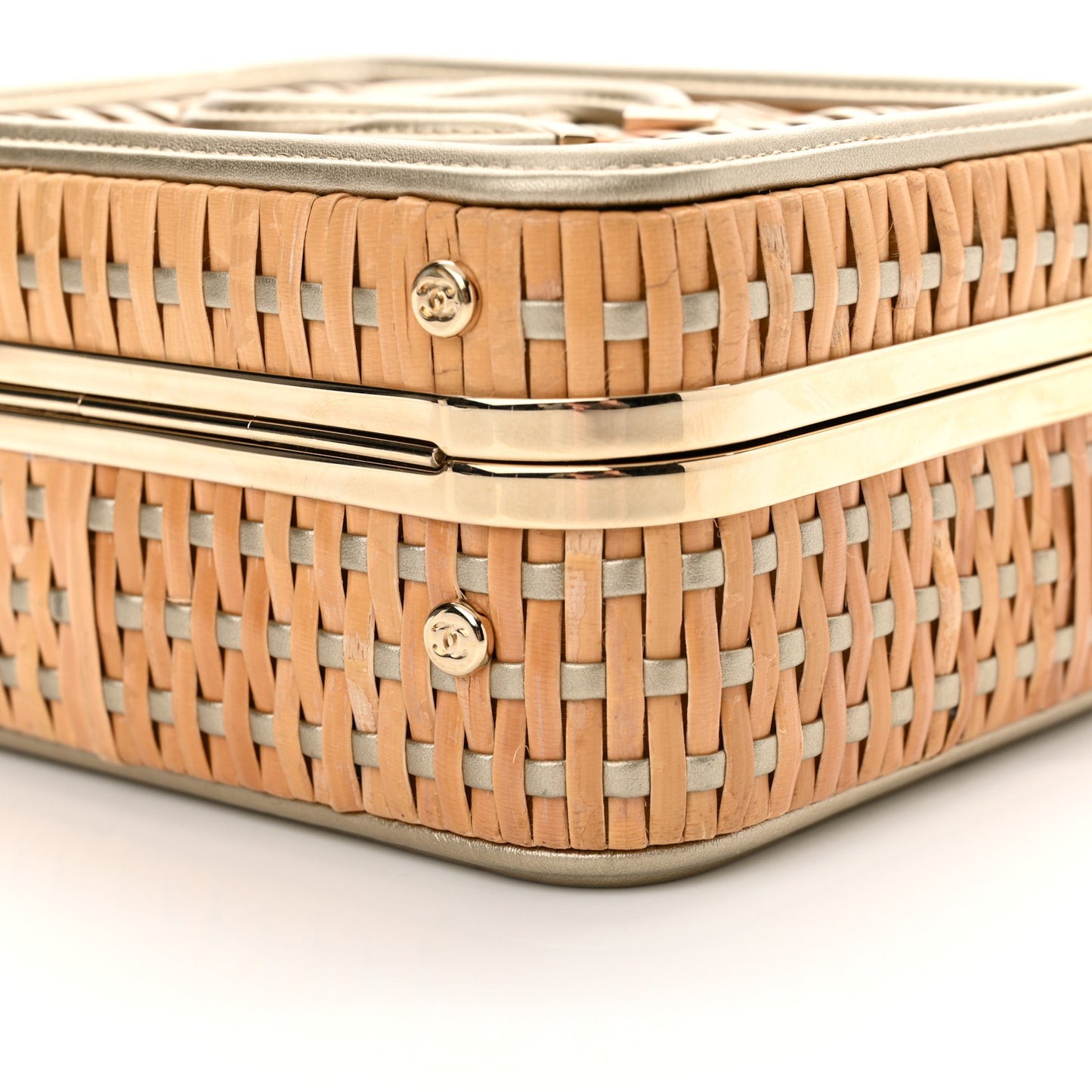 Raffia Calfskin Small CC Vanity Case Gold