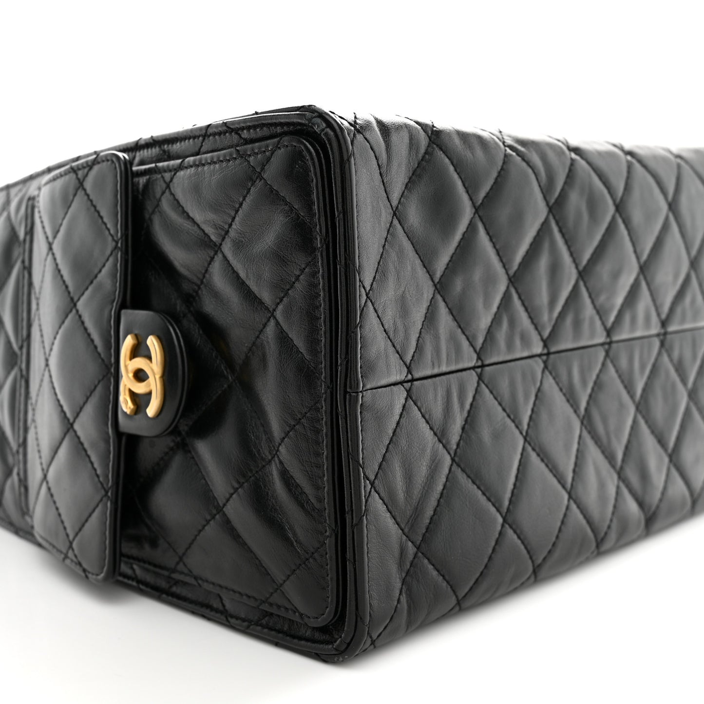 Shiny Crumpled Calfskin Quilted Medium Chanel 25 Handbag Black