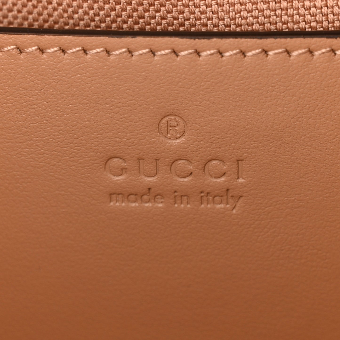 Calfskin Matelasse Monochrome Small GG Marmont Chain Shoulder Bag Camelia