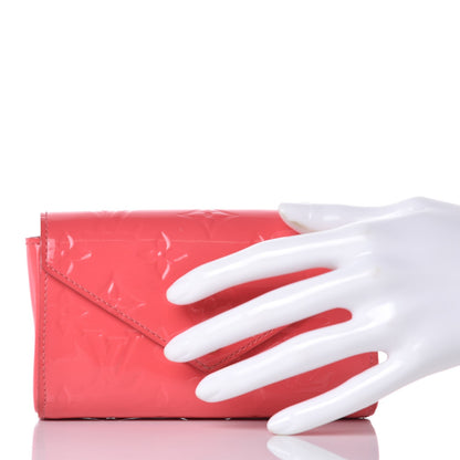 Louis Vuitton Vernis Lucie Pouch Rose Litchi 2 of 6