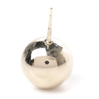 Chanel Metal Bead CC Stud Earrings Gold 4 of 4