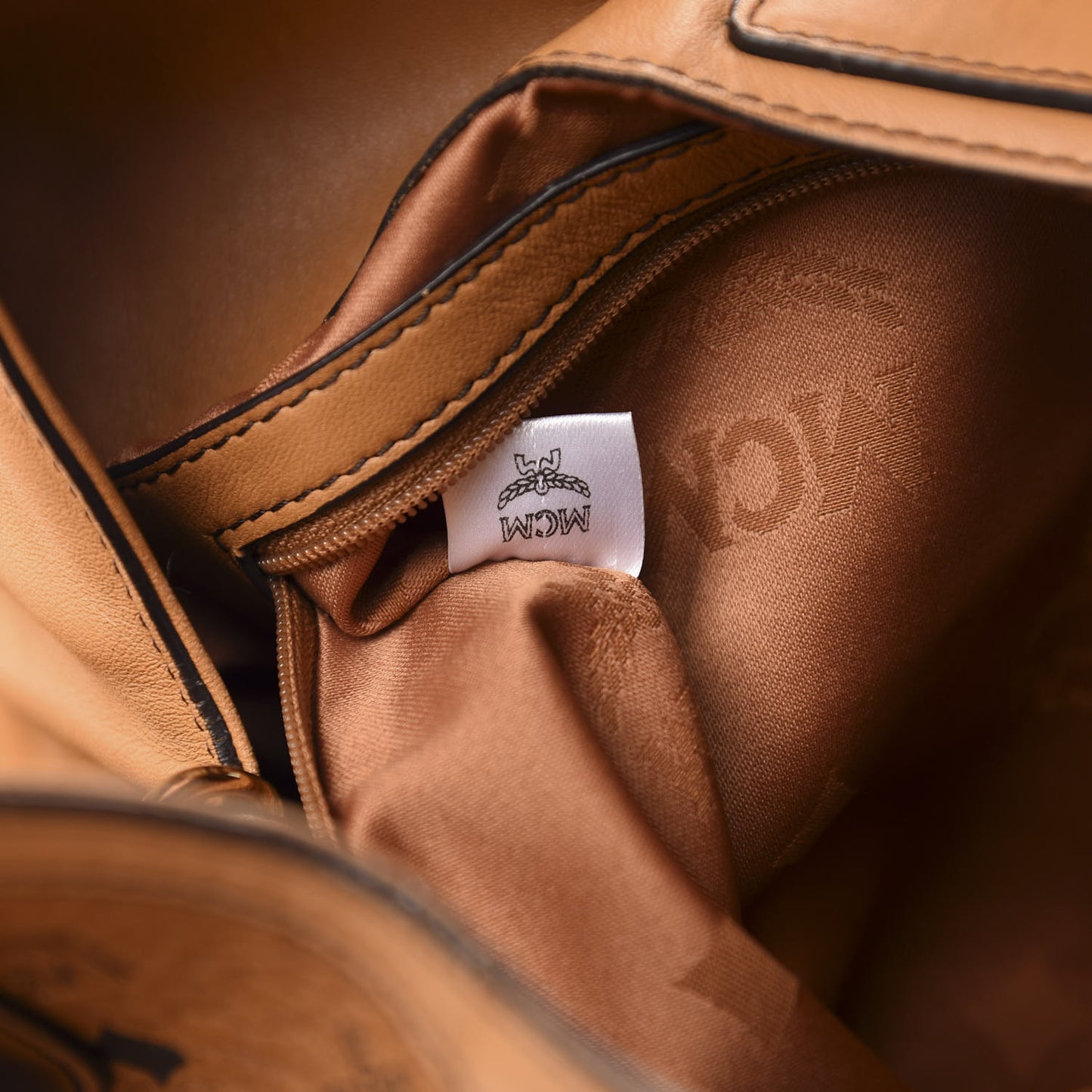Visetos Shoulder Bag Cognac