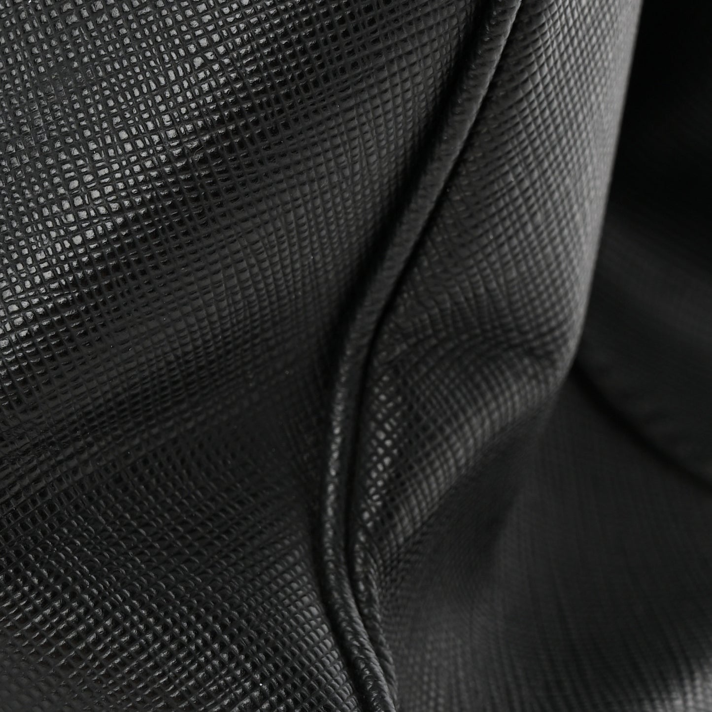 Saffiano Medium Galleria Double Zip Tote Black