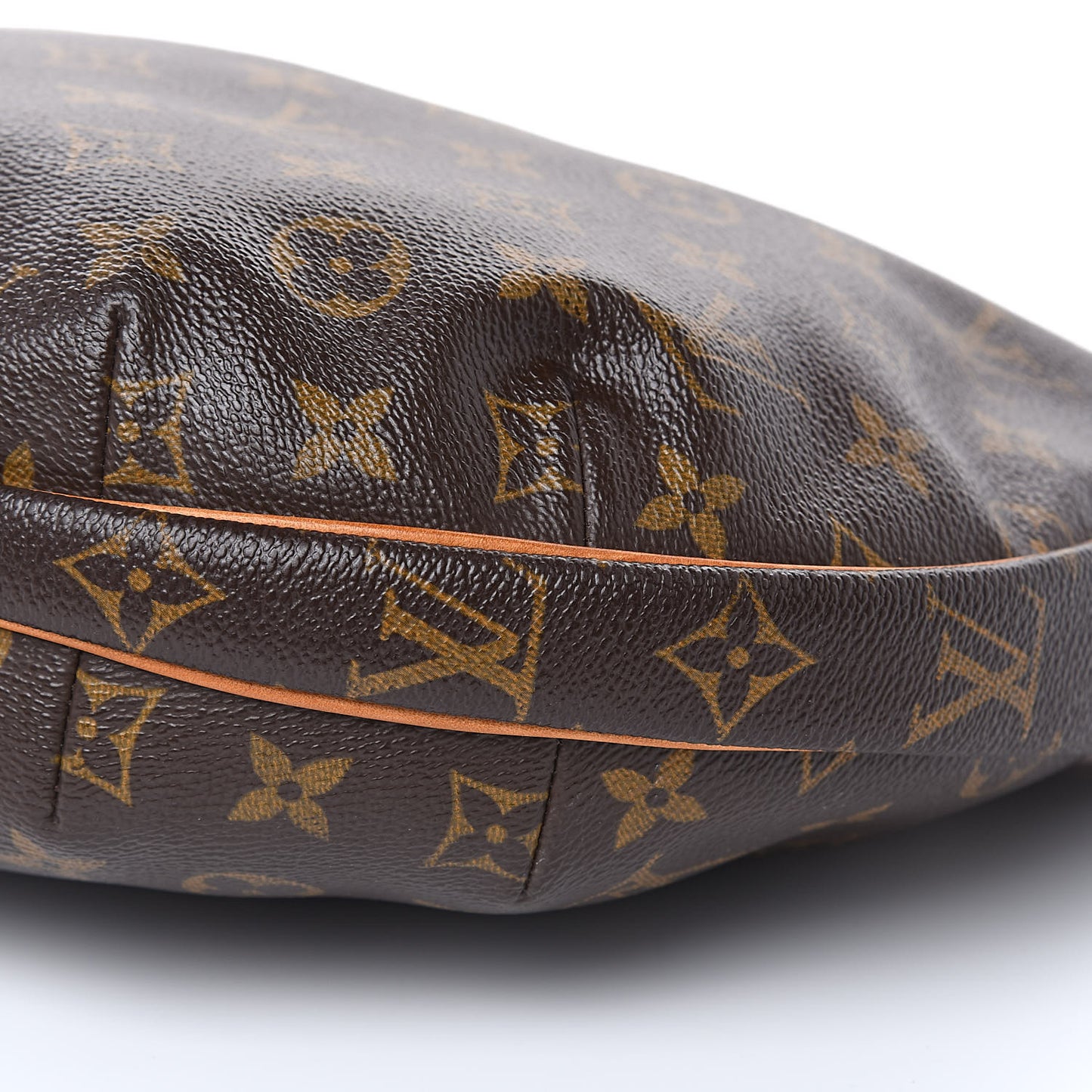 Monogram Croissant MM