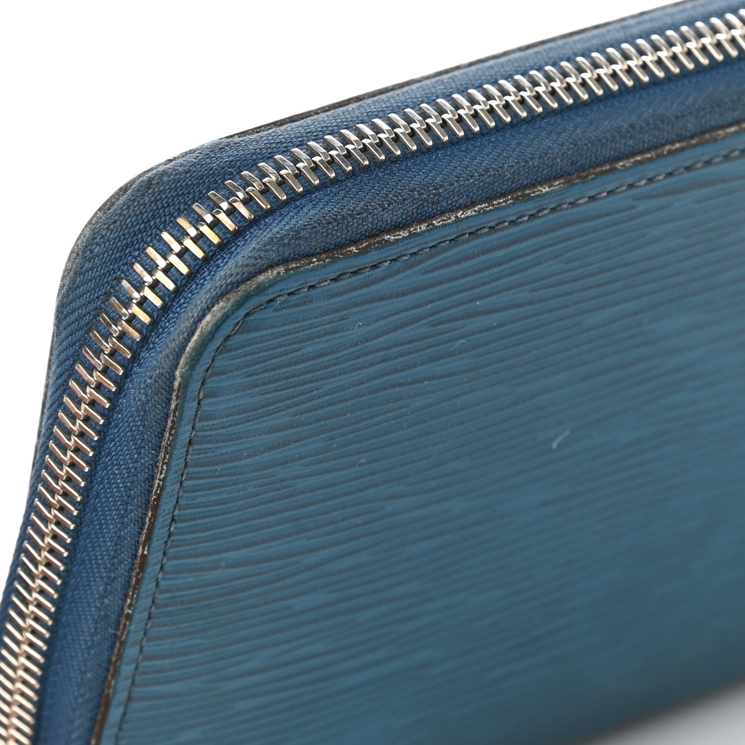 Louis Vuitton Epi Zippy Organizer Wallet Bleu Celeste 8 of 8