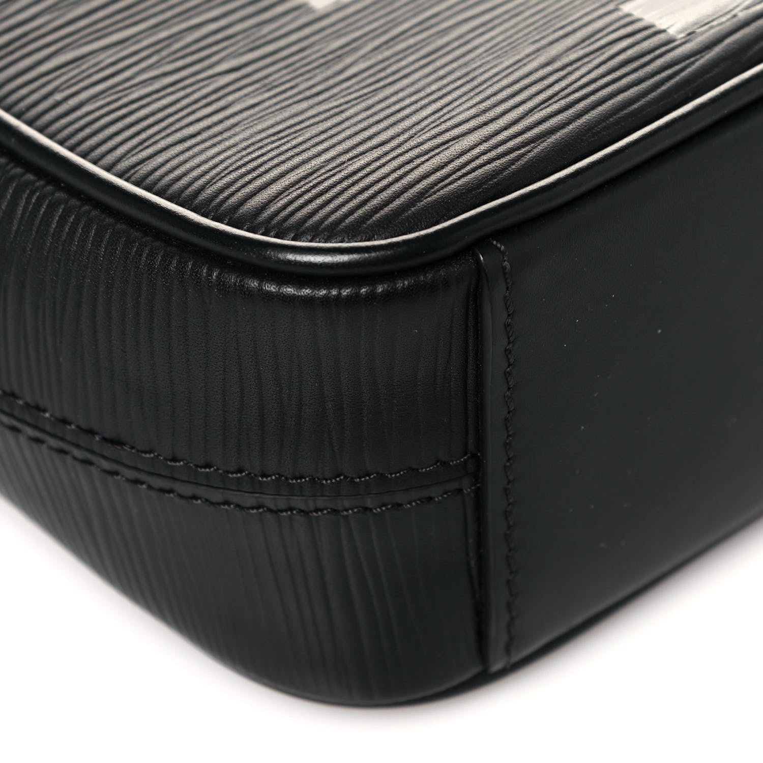 Louis Vuitton X SUPREME Epi Danube PM Black 8 of 12