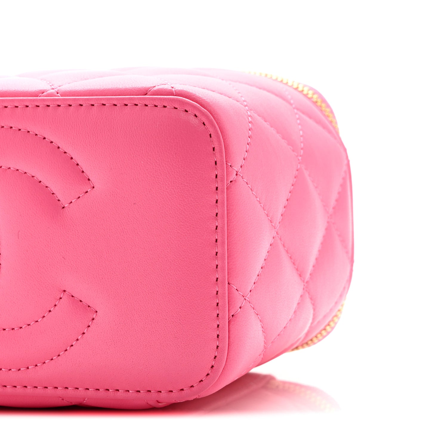 Lambskin Enamel Quilted Small Coco Hearts Vanity Case With Chain Pink