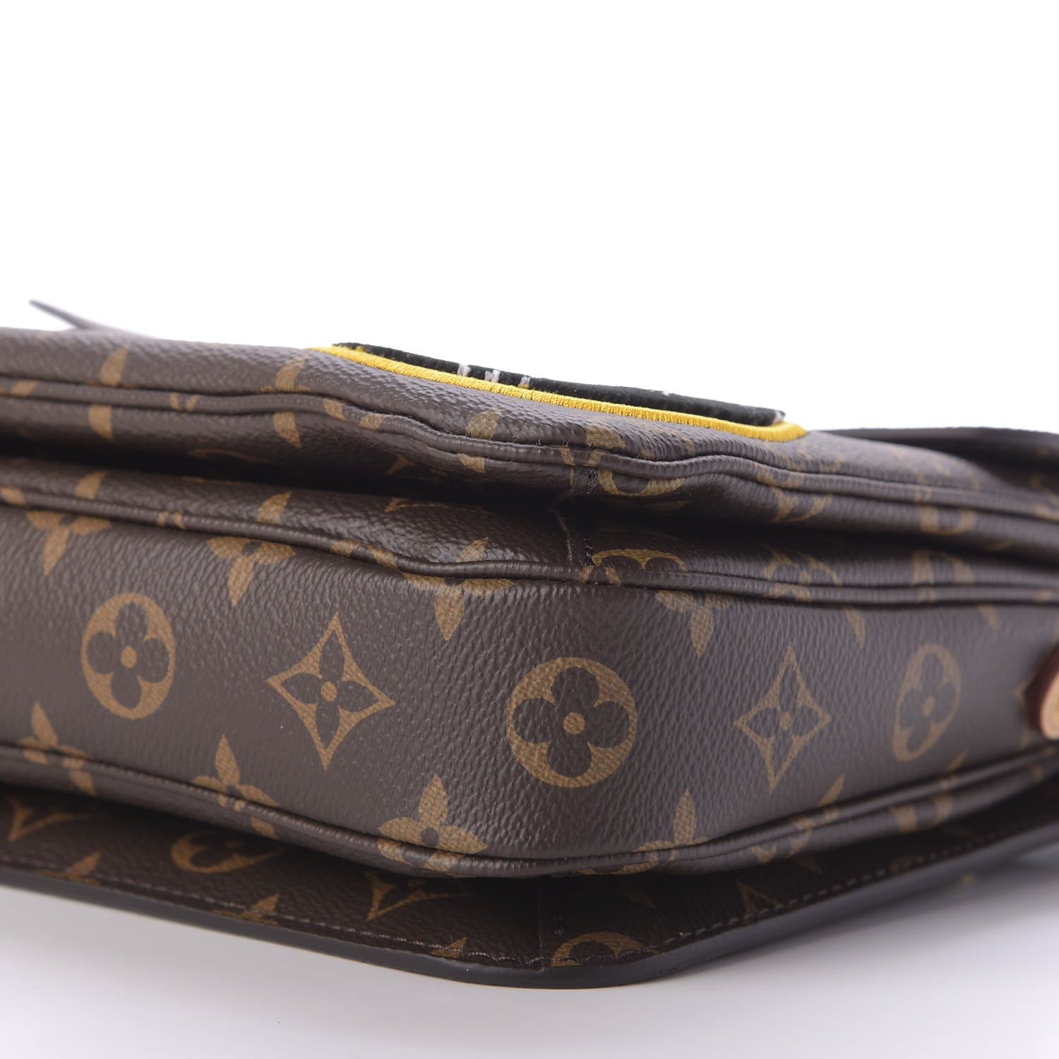 Louis Vuitton Monogram Patches Pochette Metis 7 of 9