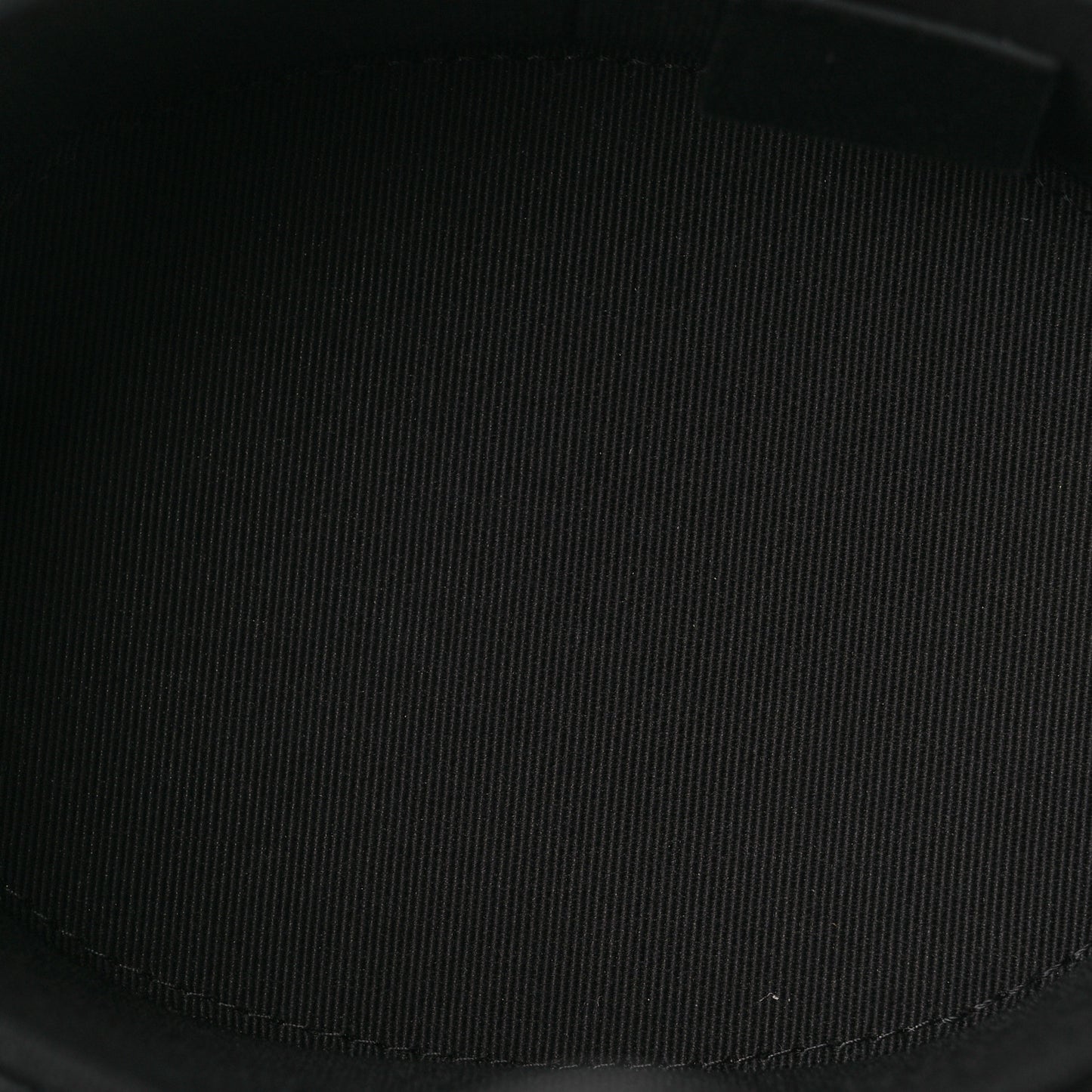 Lambskin Quilted Round Vanity Case With Chain Black