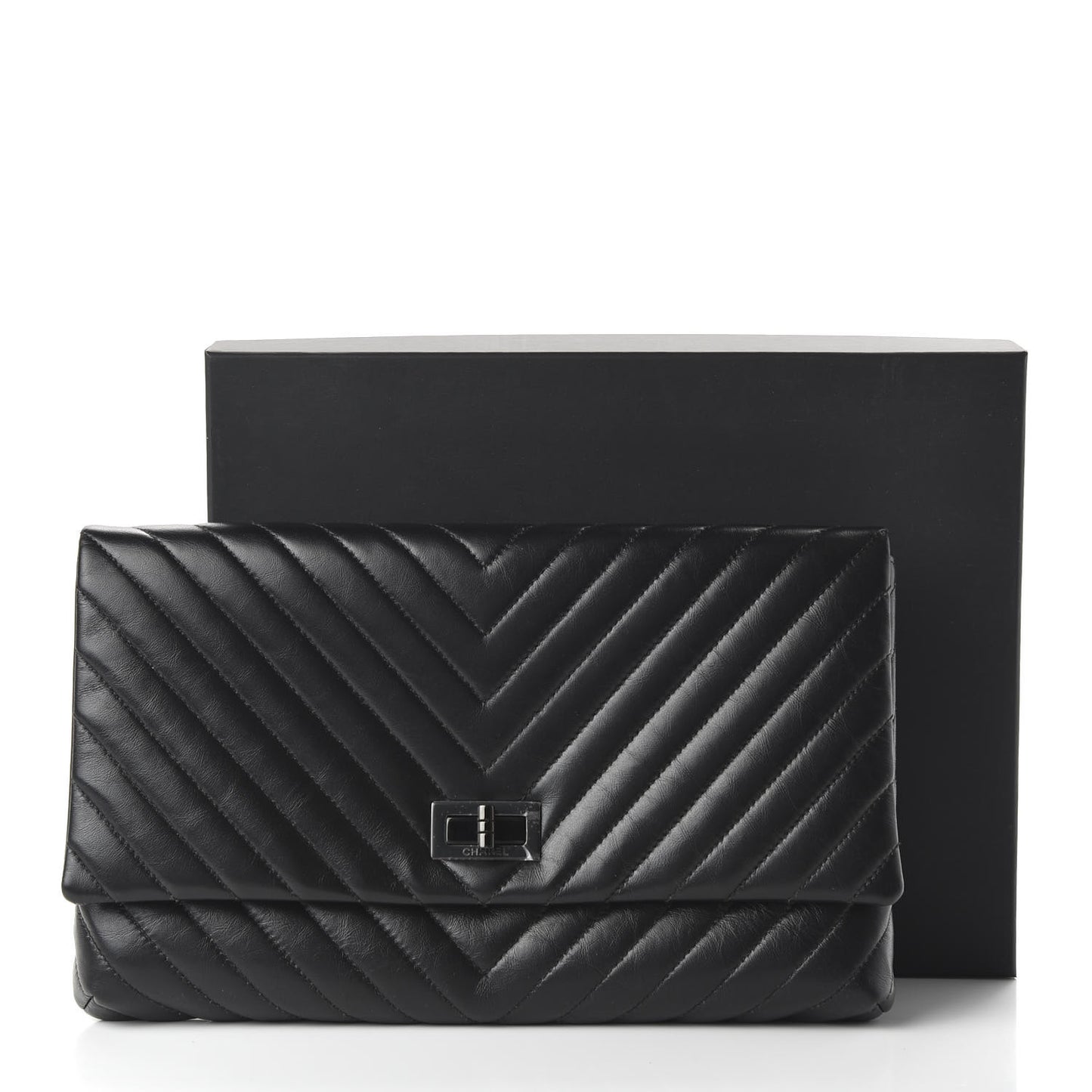Aged Calfskin Chevron Quilted Reissue 2.55 Clutch So Black