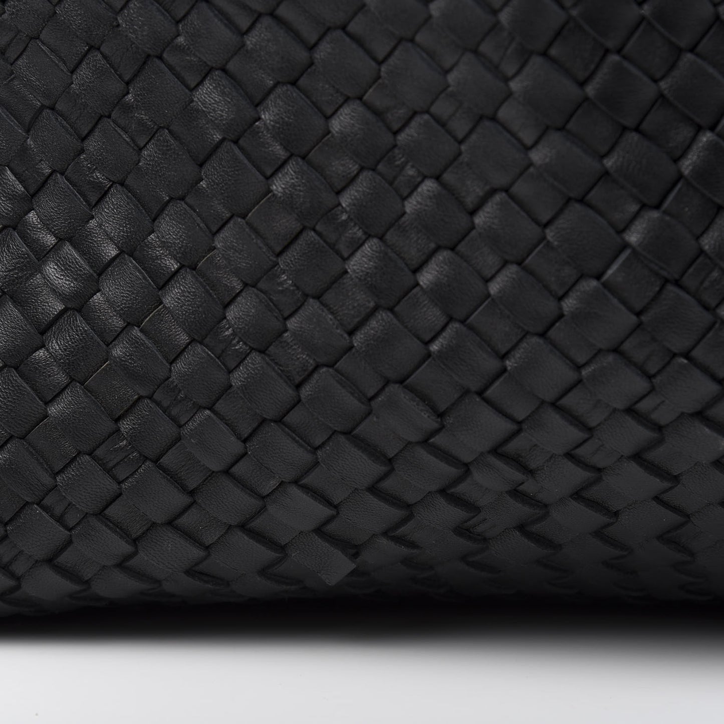 Nappa Intrecciato Cabat Black