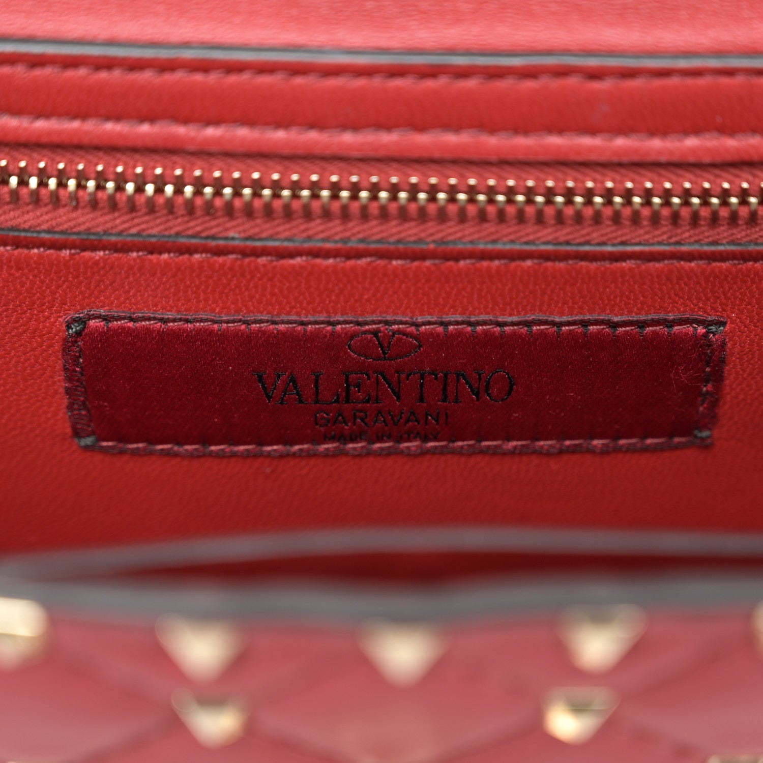 Valentino Garavani Nappa Rockstud Spike Wallet on Chain Rubino 6 of 11