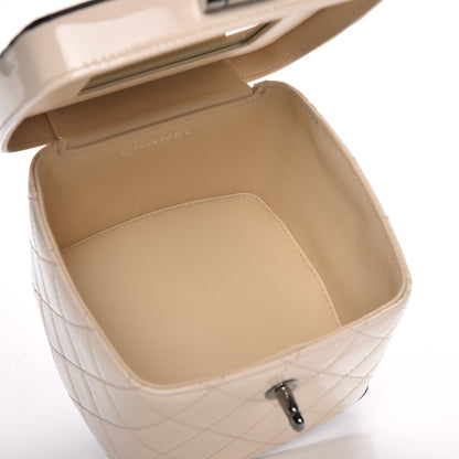 Chanel Patent Calfskin Minaudiere Vanity Case White Black 6 of 9